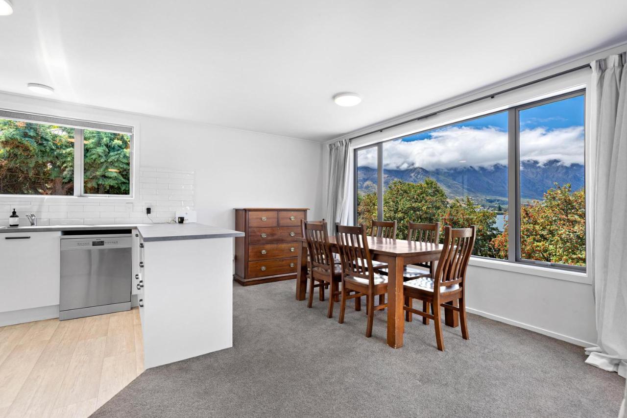 Lovely Marina Views And Sunny Balcony Queenstown Exteriör bild