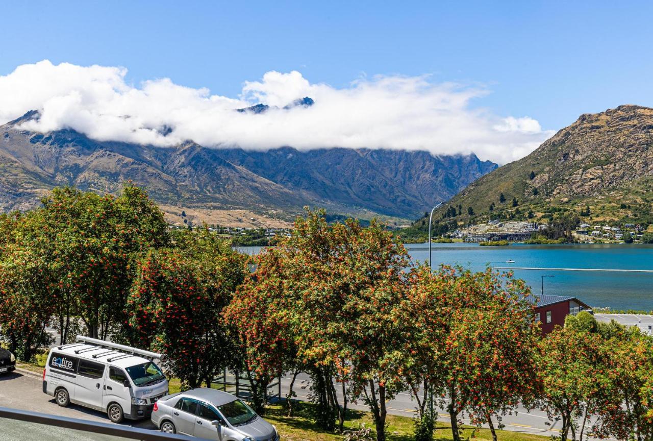 Lovely Marina Views And Sunny Balcony Queenstown Exteriör bild