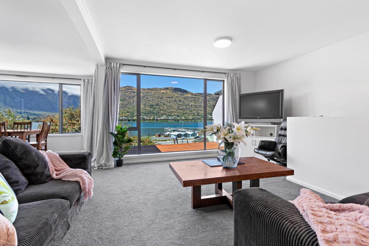 Lovely Marina Views And Sunny Balcony Queenstown Exteriör bild
